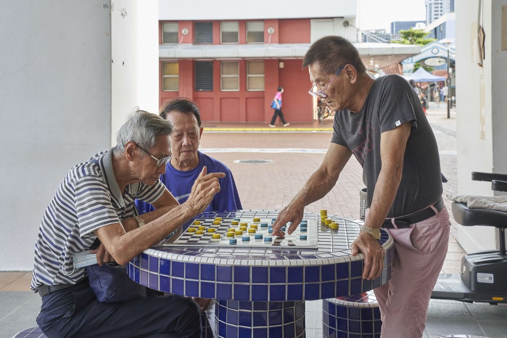The 1973 SEAP Games Village allowed athletes to stay in point blocks close to everyday amenities such as cinemas and hawker centres, which allowed them to experience a slice of Singapore life. Today, one of the blocks, Block 179, is better known for hosting games of checkers (known regionally as “dum”) at its void deck, which regularly brings together enthusiastic players and spectators alike.