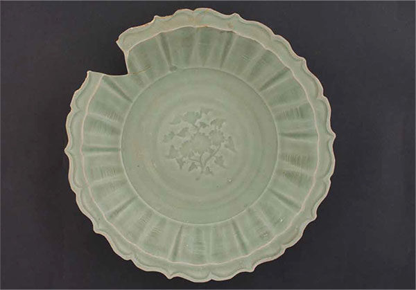 Celadon dish, Longquan kilns, China, Yuan Dynasty, 14th century