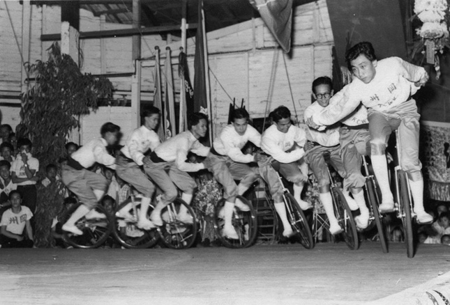 The Acrobatic Cycling Troupe, Kong Chow Wui Koon (冈州会馆飞车队)