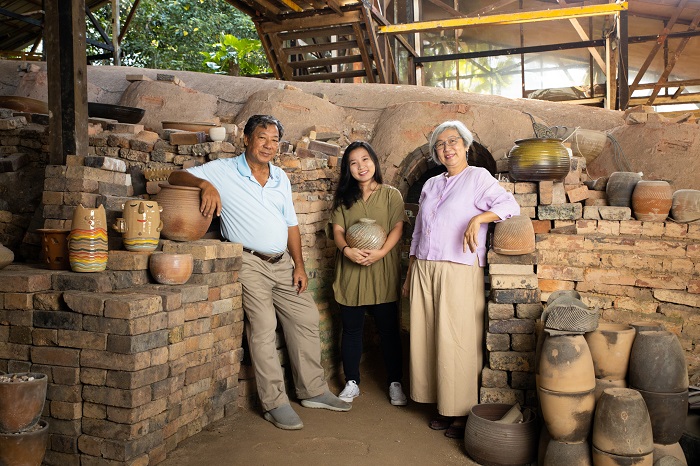 Thow Kwang Pottery Jungle: Stoking the fires of Singapore's dragon kiln