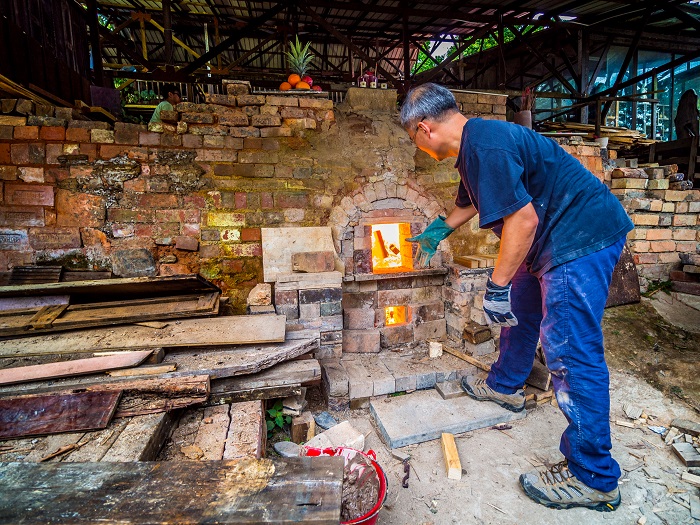Thow Kwang Pottery: Stoking the fires of Singapore's dragon kiln