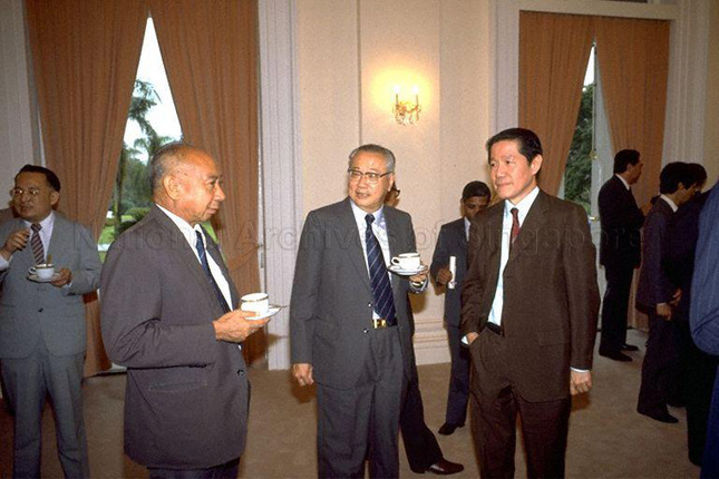 Dr Goh Keng Swee at a reception at the Istana in 1985