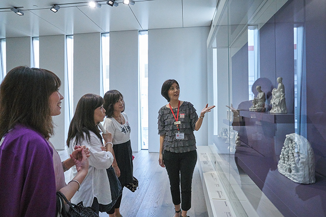 Akiko loves the cultural importance and cosy atmosphere of museums in Singapore.