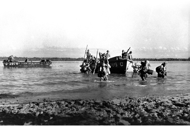 Japanese Troops landing in Singapore