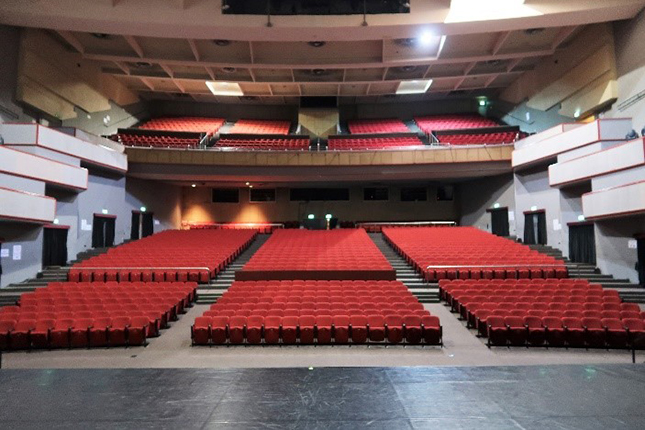 Kallang Theatre - 1 Stadium Walk, Singapore 397688