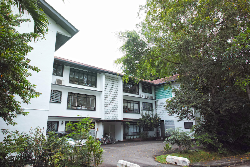 The apartment blocks at Linden Drive were originally built to house staff of the University of Singapore around 1960. Today, they are managed by the Singapore Land Authority.