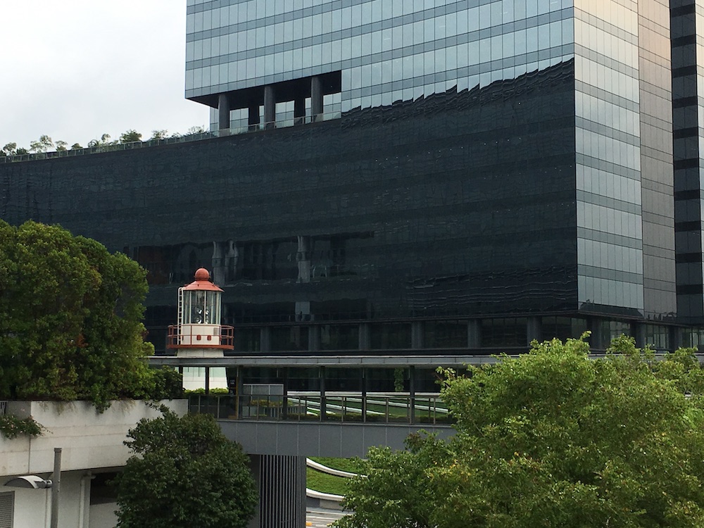 Built in 1958, the Fullerton Lighthouse was installed atop the former Fullerton Building (Fullerton Hotel) at the mouth of the Singapore River as a navigational aid to guide ships into Singapore’s harbour.