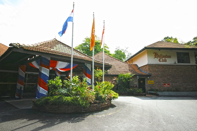 Hollandse Club - 22 Camden Park Singapore 299814