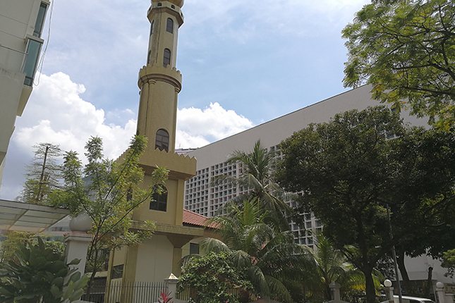 Masjid Omar Kampong Melaka - 10 Keng Chew Street, Singapore 059607