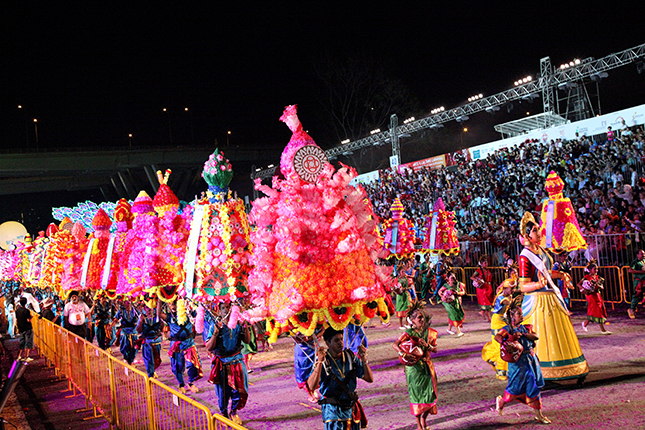 Chingay Parade 2011: “The Indian community presented their biggest contingent with 60 impressive Flower Towers (Poo Kavadi) in this performance titled “Thiruvizha Melam.” Image credits: People's Association