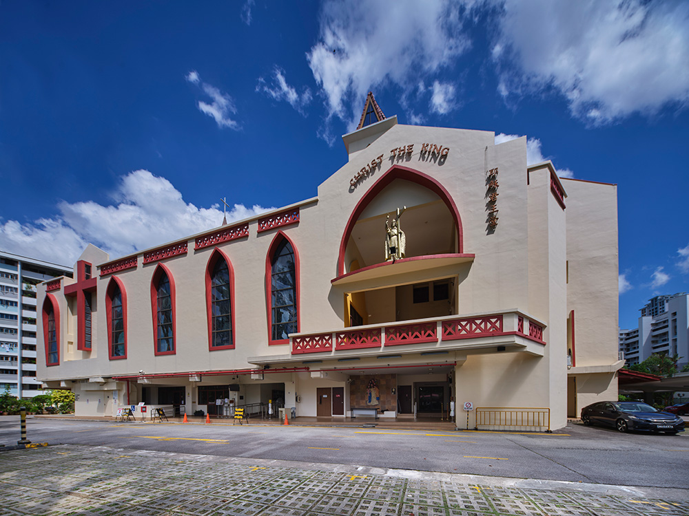 Established in 1982 and rebuilt in 2002, Church of Christ the King is the only Catholic church in Ang Mo Kio. The church houses two significant artefacts: a statue of Christ the King on the church’s façade and an icon of the Mother of Perpetual Help. 