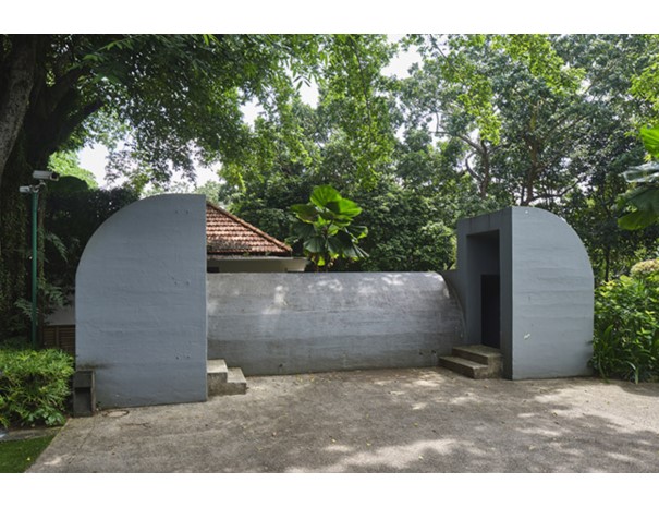 Among the oldest buildings in Sentosa are the former barracks along what is today Gunner Lane and Larkhill Road. In maps dating to the 1890s, these blocks appear as Soldiers Blocks and Married Soldiers Quarters, accommodating the non-officer ranks.