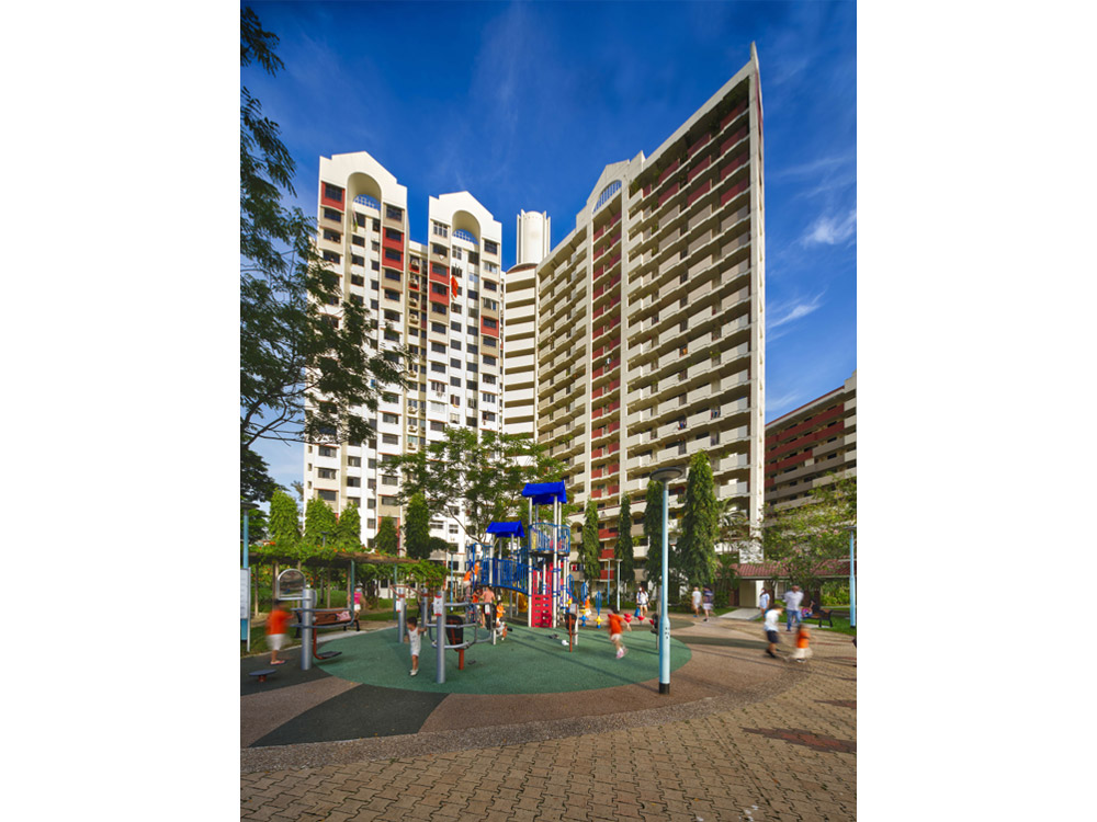 Block 53, The “VIP Block”, as well as the surrounding blocks, were among the first blocks built in Toa Payoh town. It later gained its reputation as a “VIP block” after visits from prime ministers, presidents and monarchs in the 1960s and 1970s.