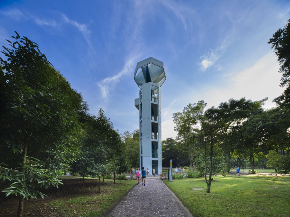 Toa Payoh Town Park houses a 25-metre-tall Look-Out Tower conserved by the Urban Redevelopment Authority. Completed in the 1970s, the popularity of this park led HDB to set aside sizeable plots of land for parks in each public housing town that followed.