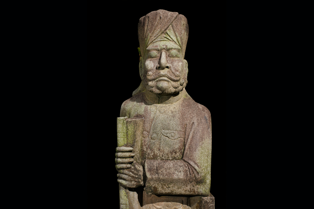 Sikh-Statue-at-the-tomb-of-Mr-Ong-Boon-Tat