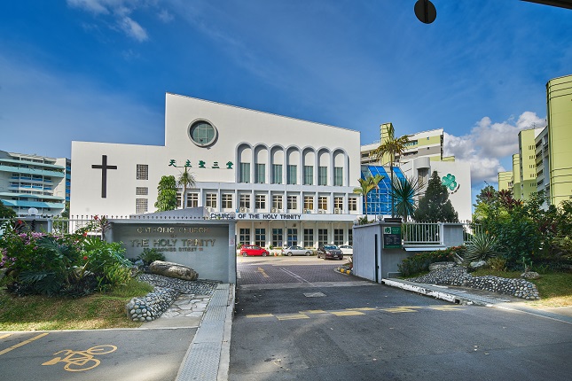 Officially opened on 30 October 1990, the Catholic Church of the Holy Trinity serves the Roman Catholic residents of Tampines and its surrounding areas in the east.