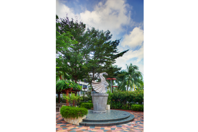 Seng Poh Garden & Dancing Girl Sculpture 2