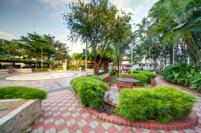 Seng Poh Garden & Dancing Girl Sculpture