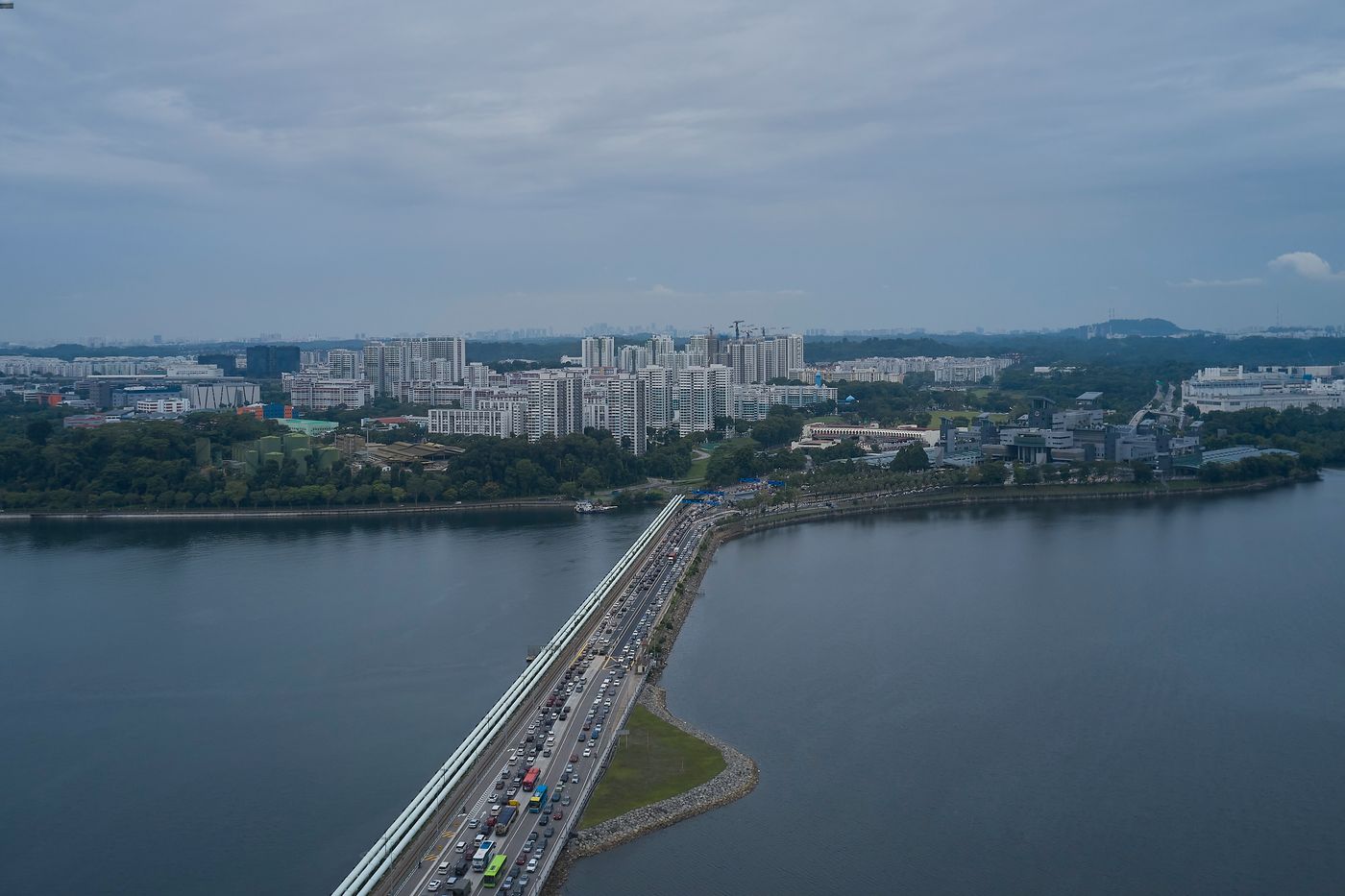 The Cause was officially opened on 28 June 1924. It facilitates travel between Singapore and Malaysia. During World War II, it was blown up to prevent the Japanese from crossing over into Singapore.