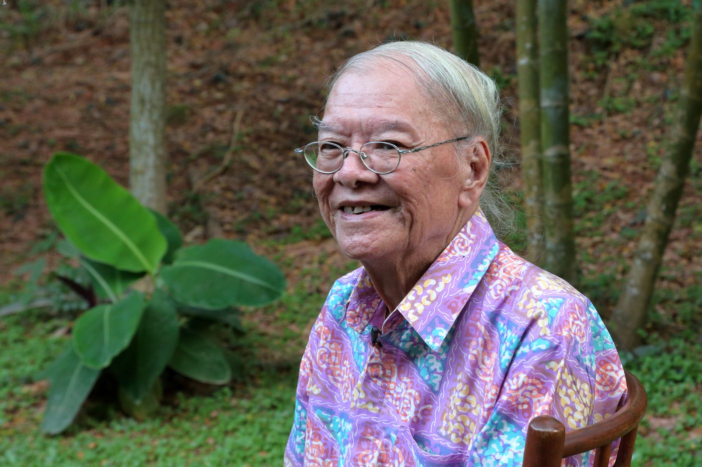 Mr Gwee Thian Lye, a well-known Peranakan dondang sayang performer in Singapore.  