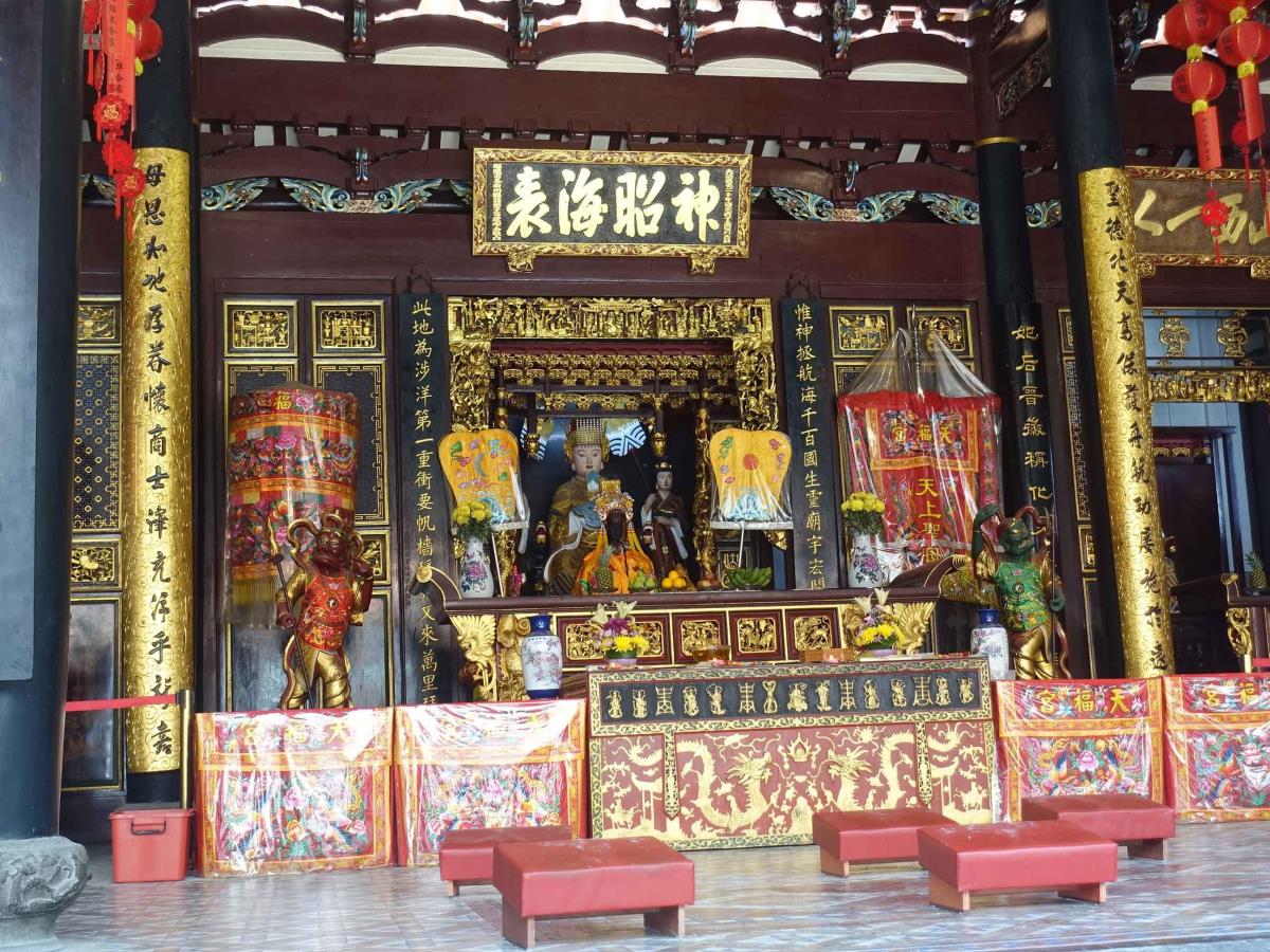 Worship of Mazu at Thian Hock Keng Temple