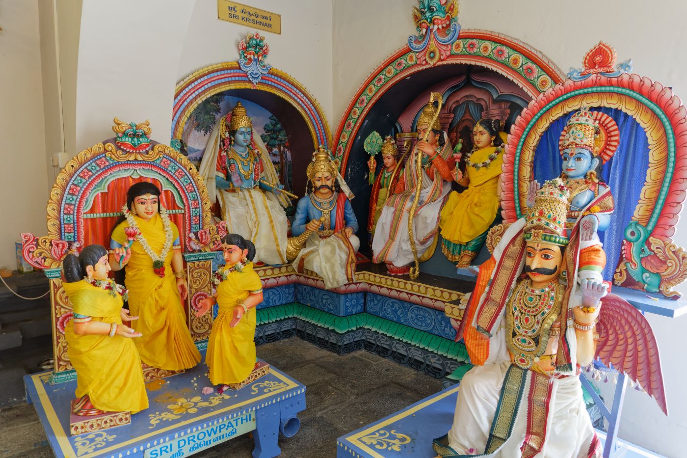 Idols of the Hindu gods who feature in the Mahabharata. Theemithi is based on this ancient Indian epic, and includes a series of rituals and ceremonies for these gods.
