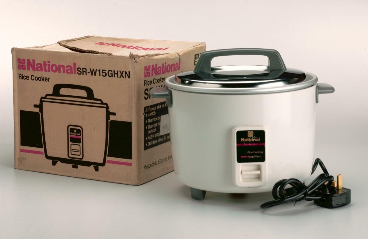 National rice cooker with original paper box packaging