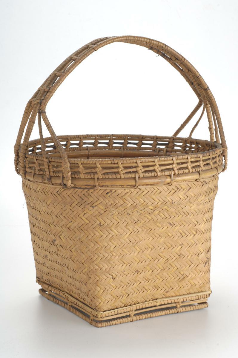 basket in extenso