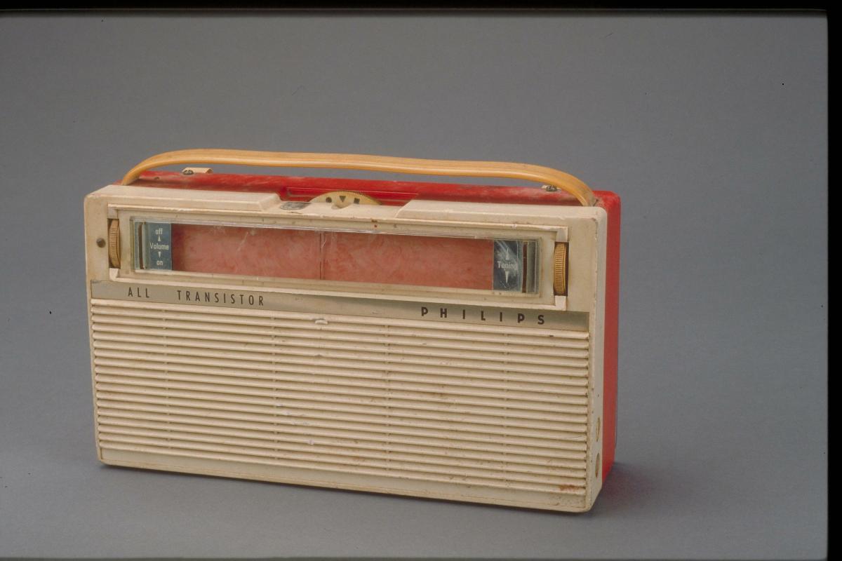 Arctique Gluant Tendre philips transistor radio 1960 équilibre mari ...
