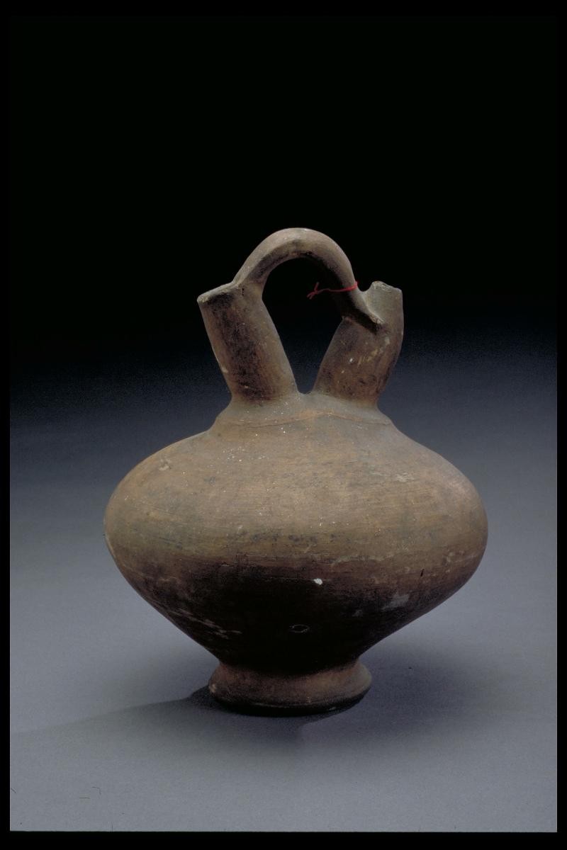 Ritual water vessel