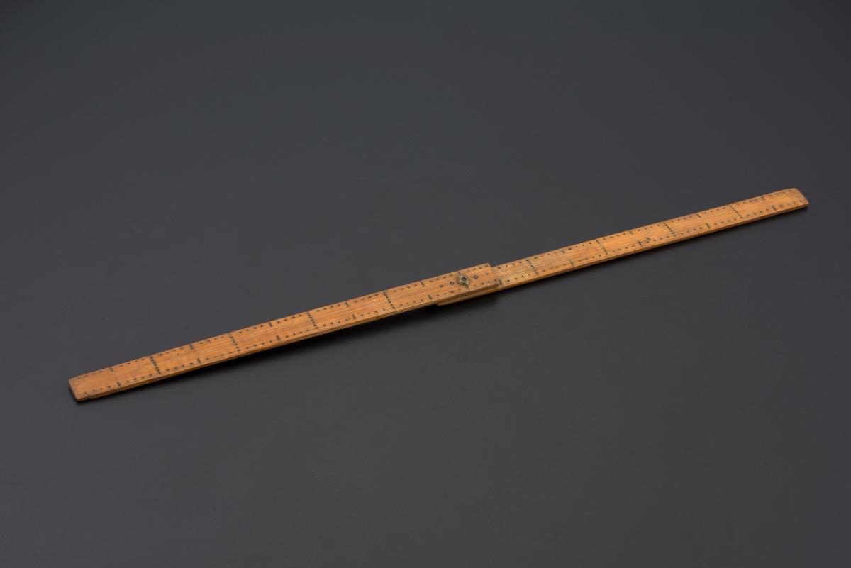 Graduated ruler used in Tiandihui initiation ceremony