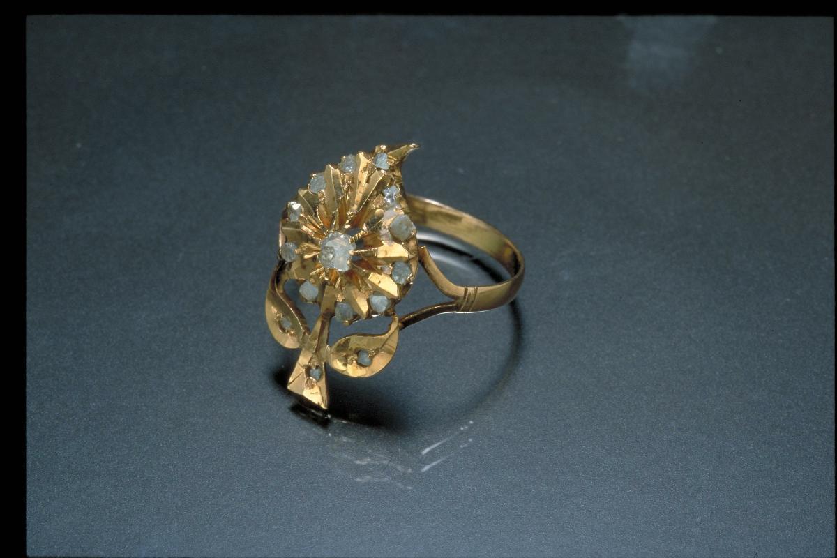 Straits Chinese gold ring