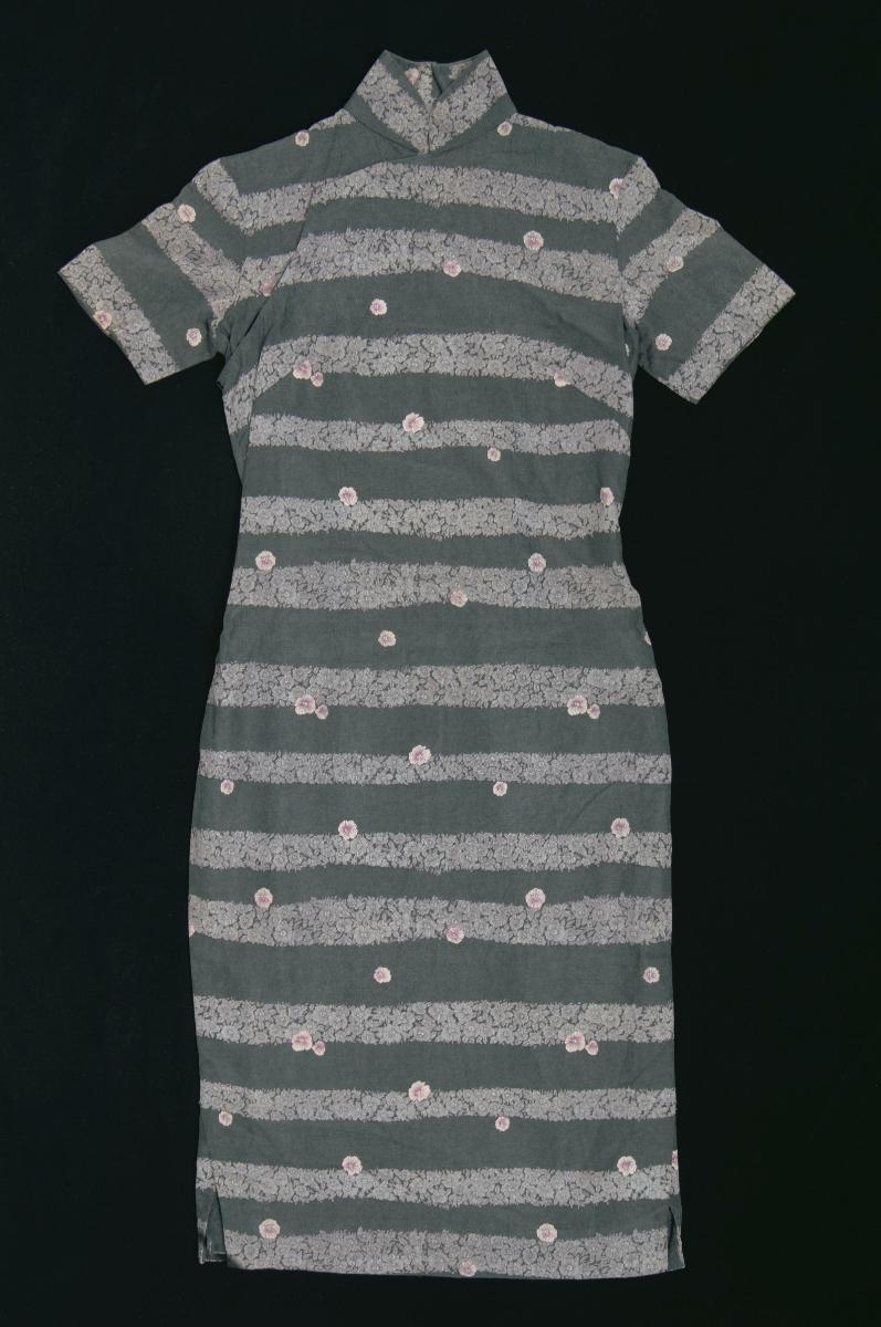 A grey cheongsam with floral motifs