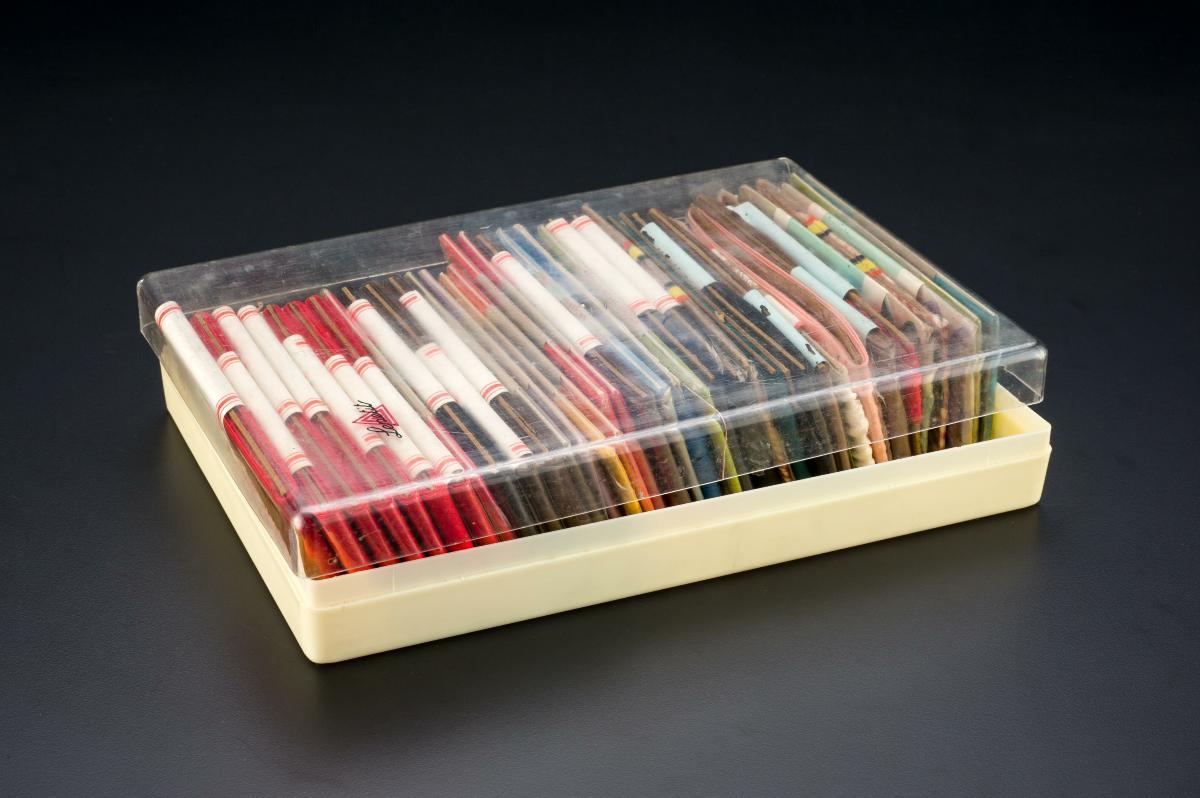 card-img-top