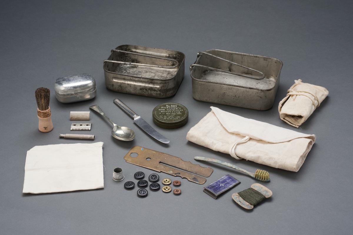 US Army sewing kit sewing kit / Sewing Kit personel itmes personal  equipment