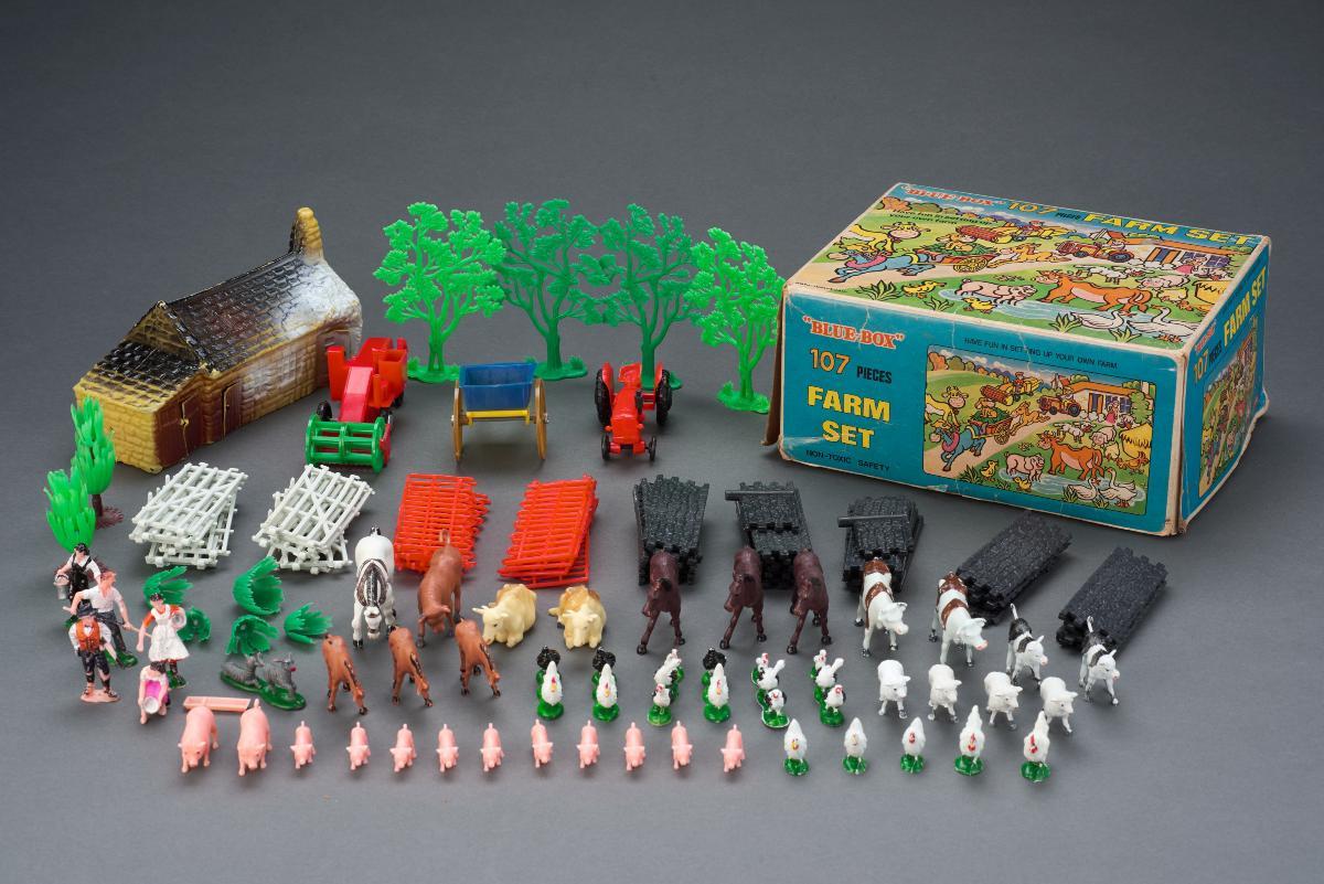 Blue Box Toy Farm Set