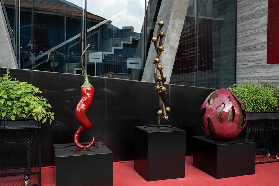 <strong>Masala by Kumari Nahappan | Bronze | 2019 | Commissioned by Indian Heritage Centre</strong>