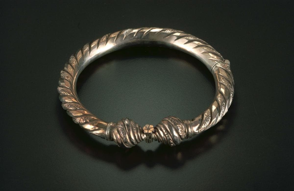 1036359
