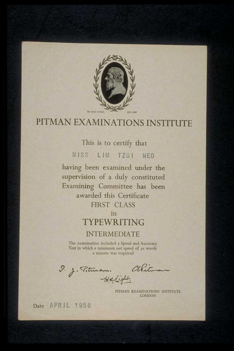 1101977