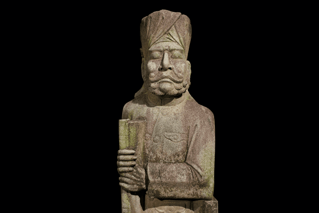 Sikh-Statue-at-the-tomb-of-Mr-Ong-Boon-Tat