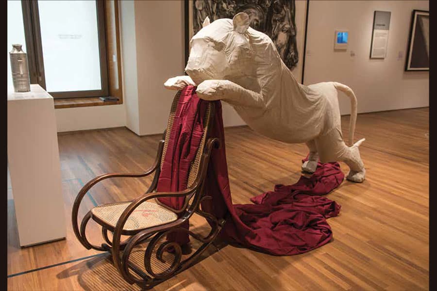 <p style="text-align: justify;"><strong><a href="/stories-landing/stories/the-singapore-story-through-60-objects/art-historical/tigers-whip/story"><strong>Tiger's Whip, Tang Da Wu, Singapore, 1991, mixed media.</strong><br>
Collection of Singapore Art Museum.</a></strong>