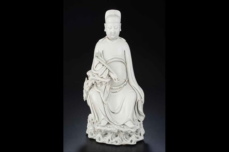 <p style="text-align: justify;"><strong><a href="/stories-landing/stories/the-singapore-story-through-60-objects/community-and-faith/seated-wenchang/story"><strong>Seated Wenchang (Daoist God of Literature), Dehua, Fujian province, China, early 17th century, porcelain.</strong><br>
Gift of Frank and Pamela Hickley, collection of Asian Civilisations Museum.</a></strong>