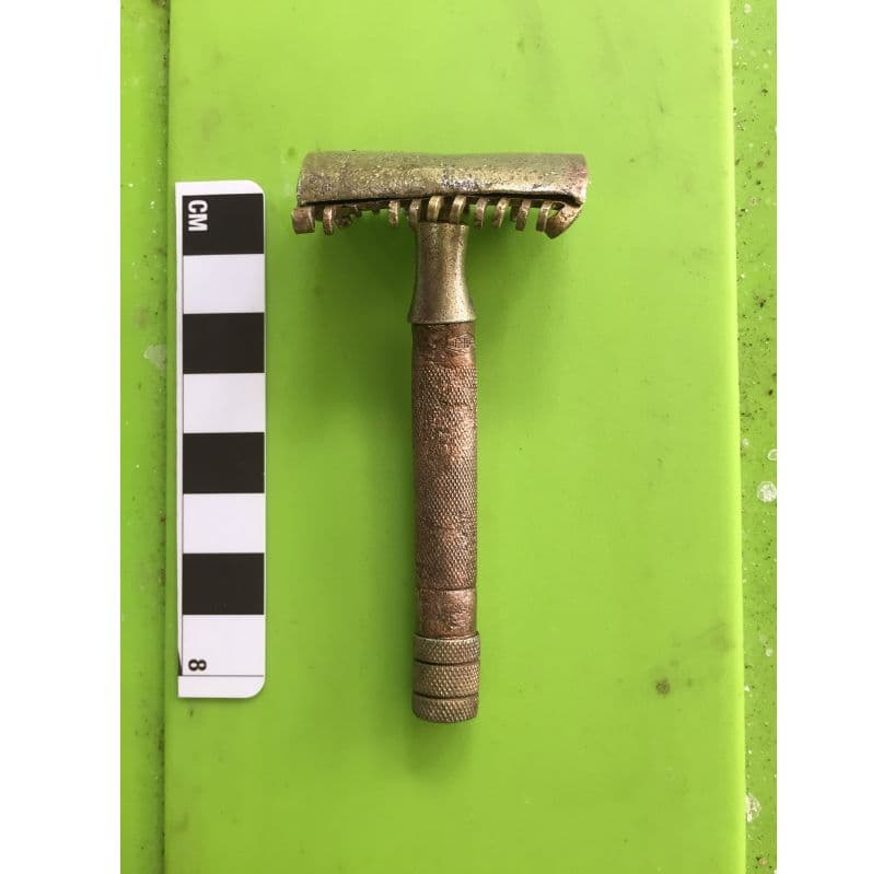 <em>A complete Gilette safety razor, standard issue to British troops.<p></p></em>