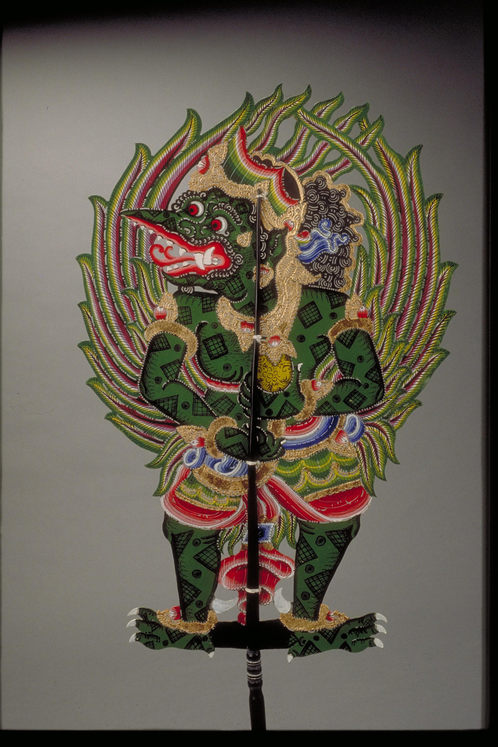 <strong><a href="https://www.roots.gov.sg/Collection-Landing/listing/1110180">Shadow puppet, Garuda-Jetayu</a></strong><br>
<br>
1996-01515<br>
Bali, Indonesia<br>
Collection of the Asian Civilisations Museum.