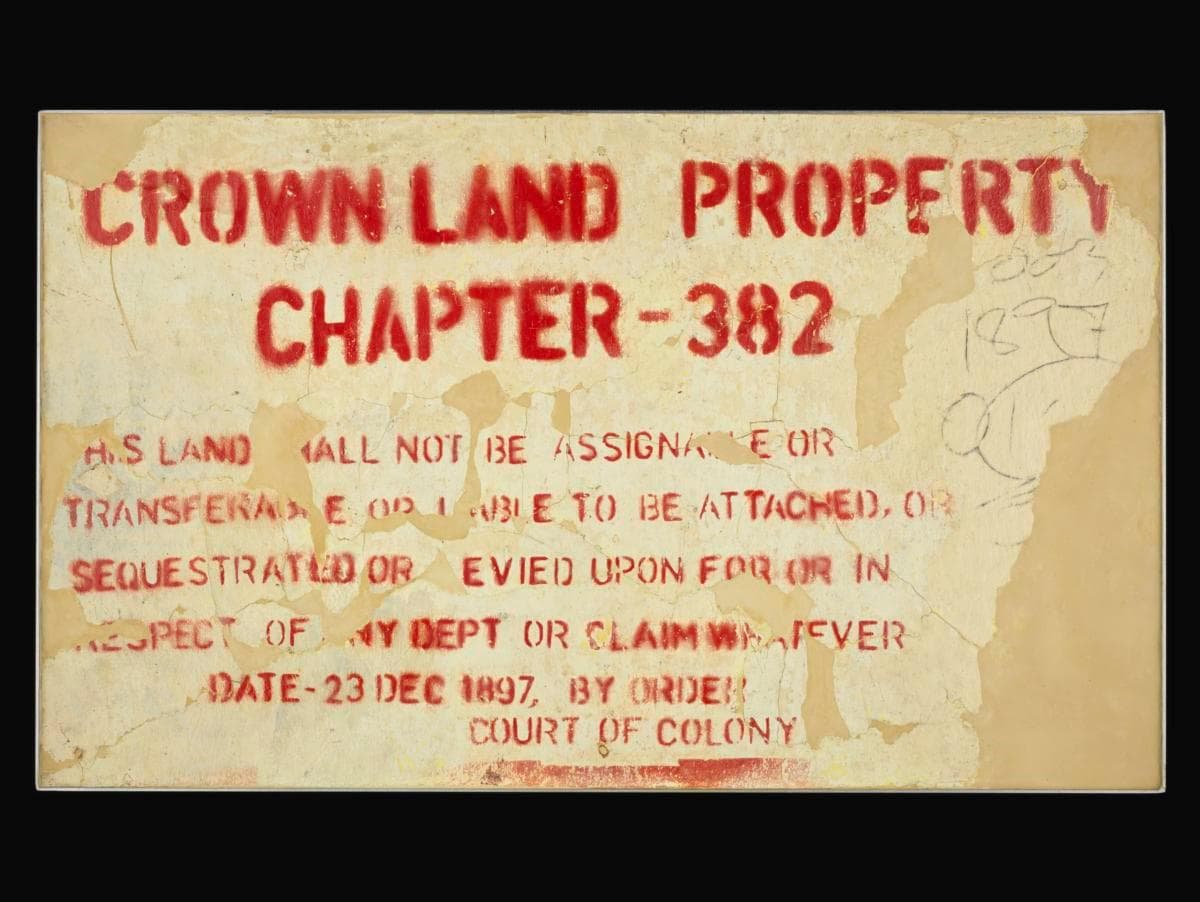 1612897
