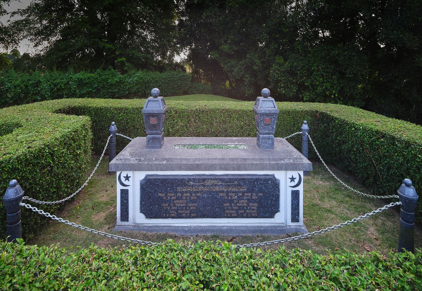 Two cemeteries of national significance are housed at this site: Kranji War Cemetery is a burial site for soldiers who died defending Singapore and Malaya during World War II, and Kranji State Cemetery is a burial site for two former presidents of Singapore.