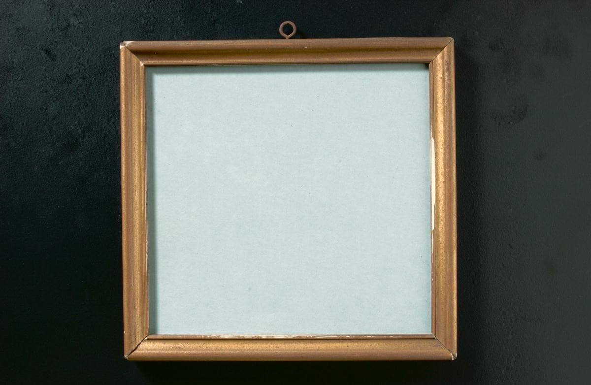 1054040