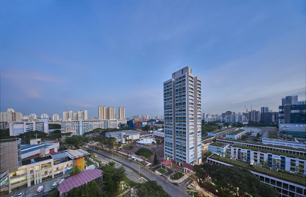 The 1973 SEAP Games Village allowed athletes to stay in point blocks close to everyday amenities such as cinemas and hawker centres, which allowed them to experience a slice of Singapore life. Today, one of the blocks, Block 179, is better known for hosting games of checkers (known regionally as “dum”) at its void deck, which regularly brings together enthusiastic players and spectators alike.