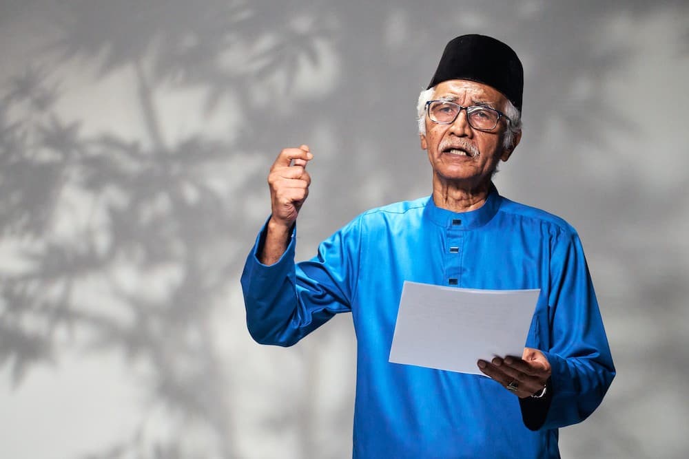 1 ICH EssayPuisiTauhid BakhitPak Hamed 2