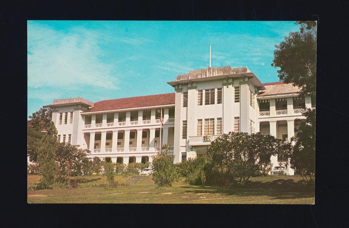 <a href="/collection-landing/listing/1194147" target="_blank"><strong>The British Military Hospital (now Alexandra Hospital)</strong></a><br>
<a href="https://www.nhb.gov.sg/nationalmuseum/" target="_blank">Collection of National Museum of Singapore</a><br>
In 1938, the British built the former British Military Hospital to serve as a principal hospital for the British in Asia.